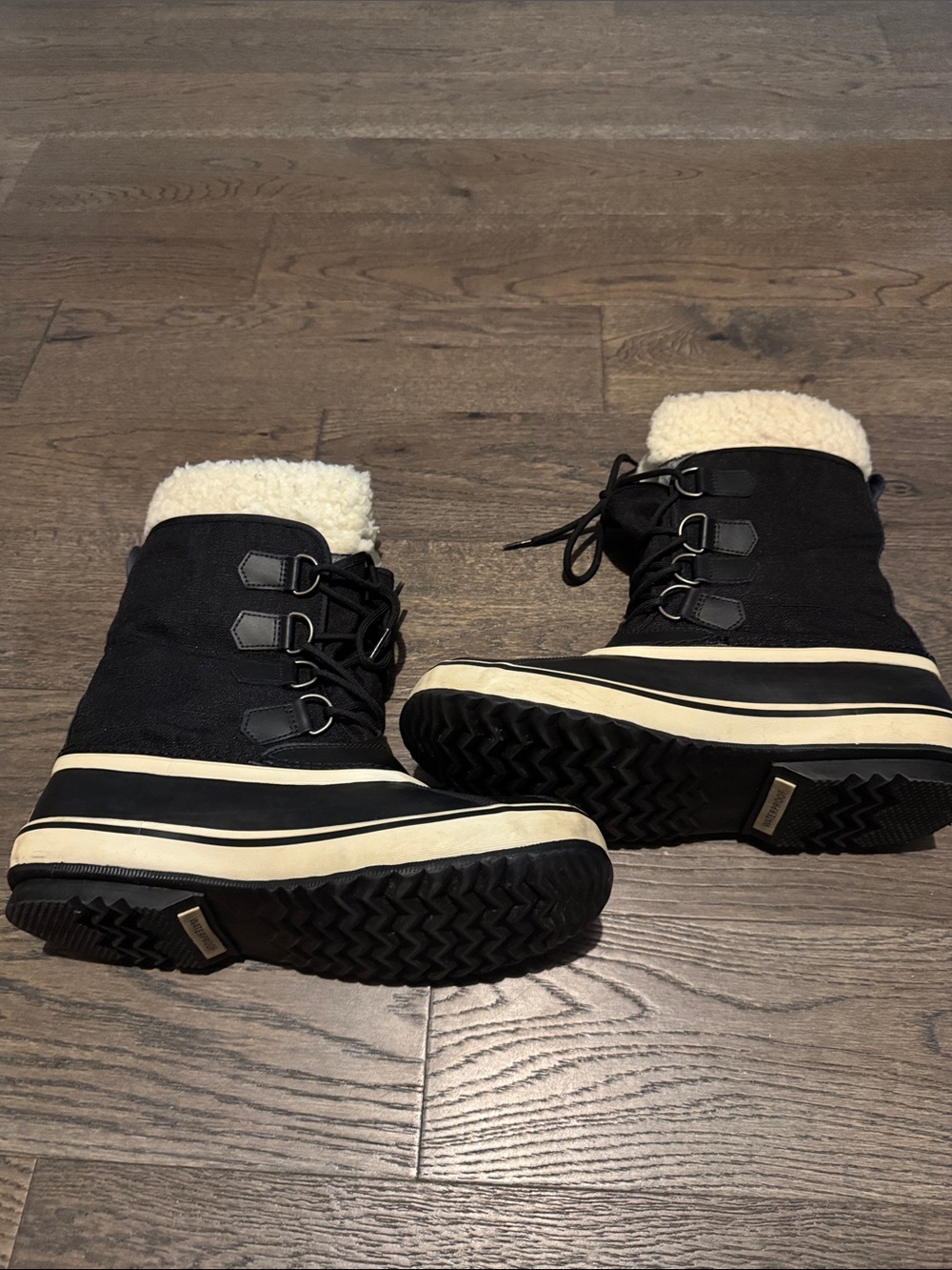 Sorel Black and Cream Sherpa-Cuff Lace-Up Winter Boots